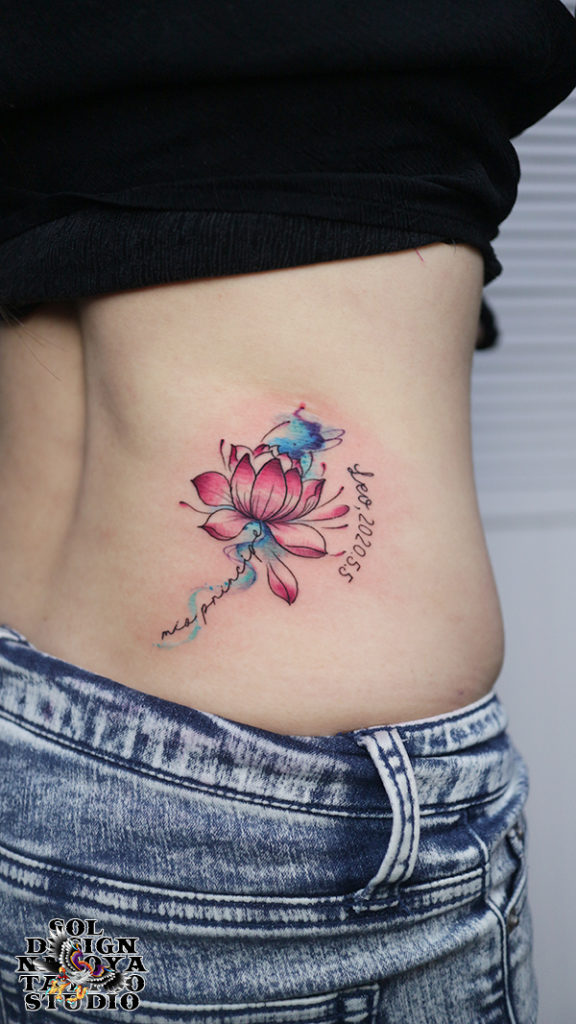 名古屋　タトゥー　女性